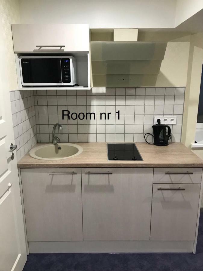 Liivalaia 40 Cozy Kitchen Studio Tallinn Eksteriør billede