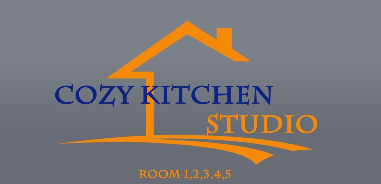 Liivalaia 40 Cozy Kitchen Studio Tallinn Eksteriør billede